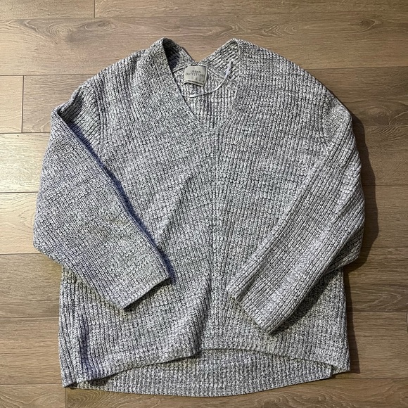 Oversized UO Knit Sweater - Picture 1 of 4